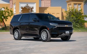 black_chevrolet-tahoe_2024_5557_main_e38c07e411519c9d2752417b1c1b840d
