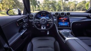 027-2024-mercedes-amg-c63-s-e-performance