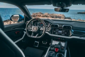 Lamborghini-URUS-SE-17